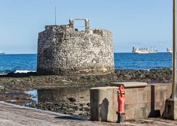 La Ventana De San Cristobal * Las Palmas de Gran Canaria